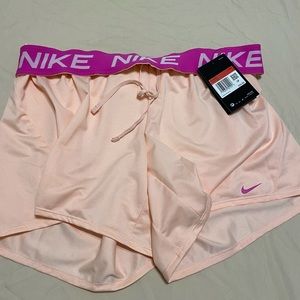 Nike women’s training short